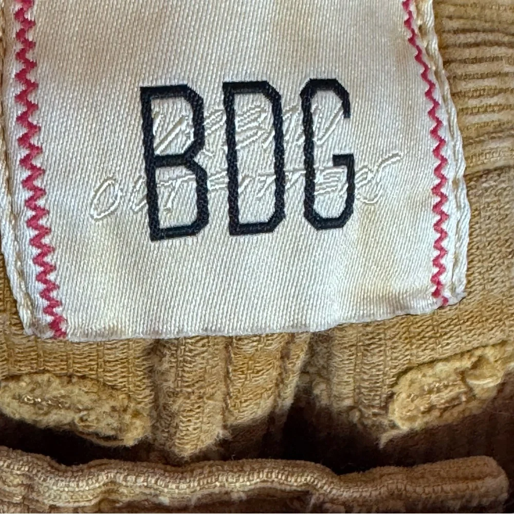 BDG Urban Outfitters Wide Leg Corduroy Pants Whiskey Size 4 Skater Y2K - Picture 6 of 10